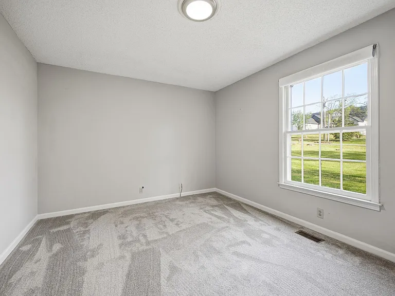 6406 Fischer Ct — Photo 17
