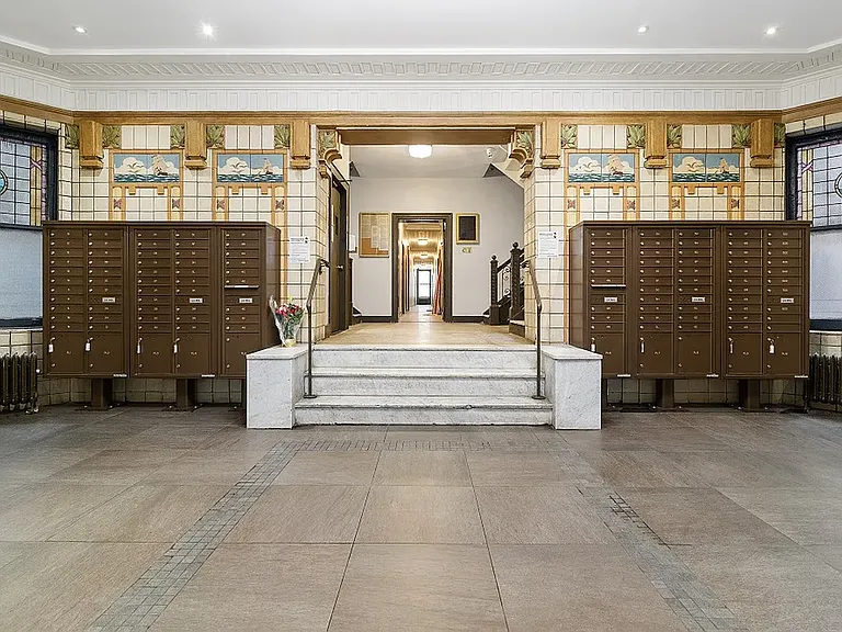 45 Tiemann Pl #4F — Photo 9