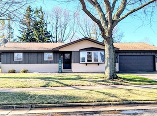 445 La Vesta Ct, BRILLION, WI