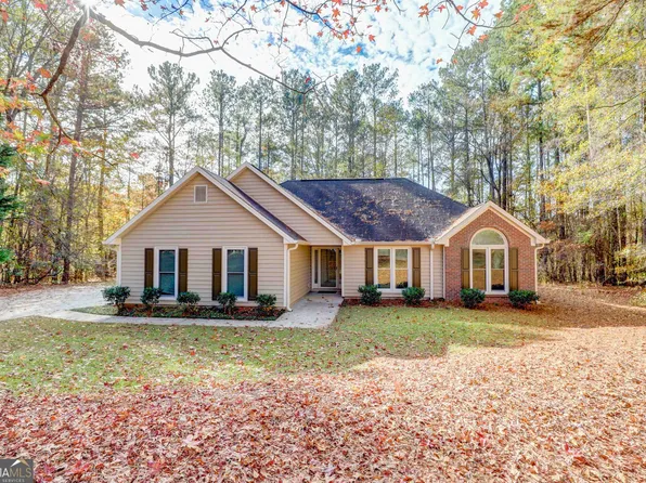 190 Cedar Creek Ct, Fayetteville, GA 30215
