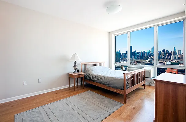 Sold by Modern Spaces | media 19