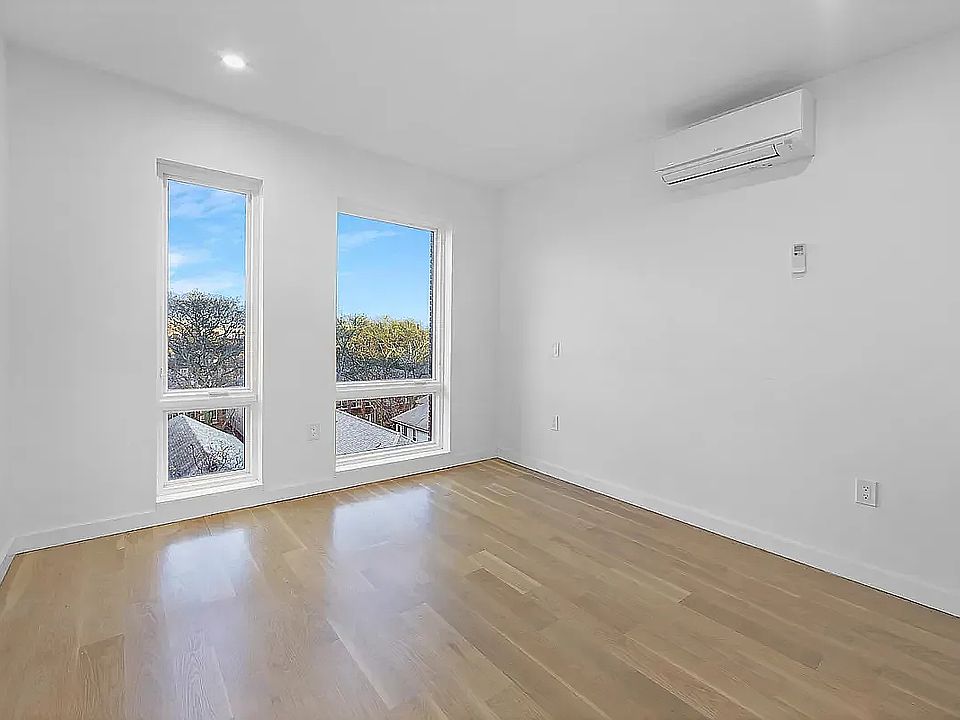2nd image of 401 E 23rd St #2C