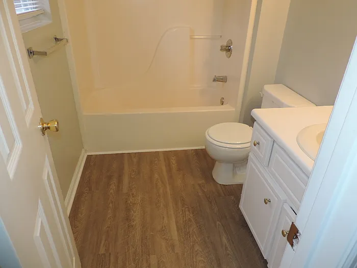 3881 Crest Dr — Photo 29