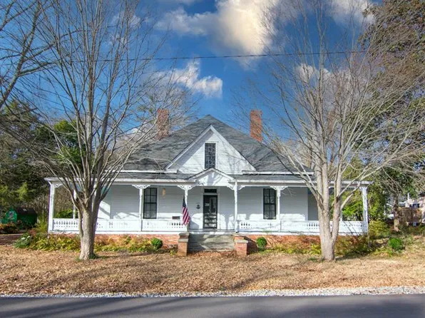 231 Hamilton Sq, Hamilton, GA 31811