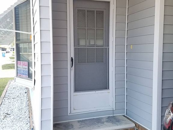 2nd image of 3137 Depot Ave