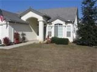 2844 E Ryan Ln, Fresno, CA