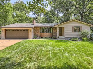 4850 Nottingham Pl, Shoreview, MN 55126
