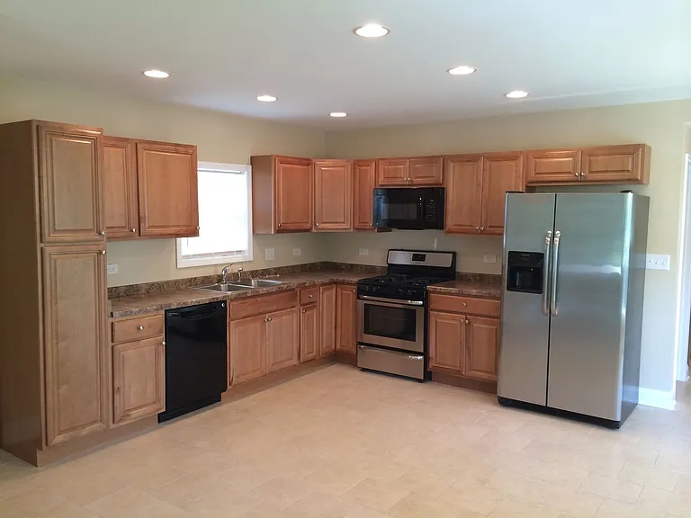 3217 Emmaus Ave — Photo 2