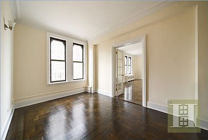 4th image of 260 W 72nd St APT 12A
