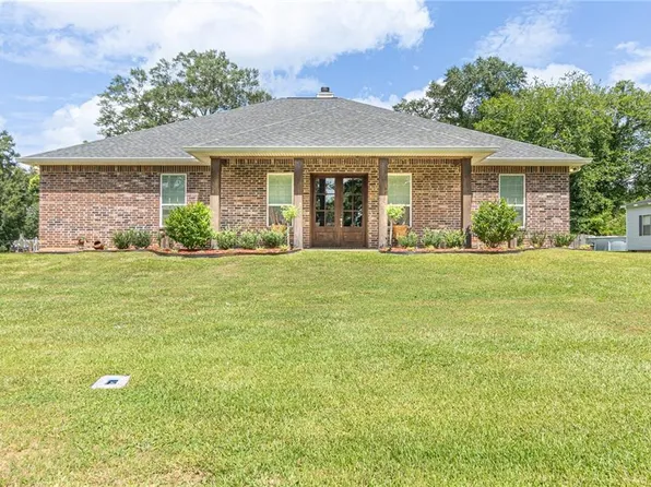 1009 8th St, Glenmora, LA 71433