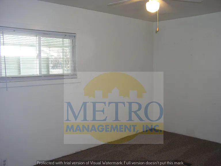 8888 W Irving St — Photo 9