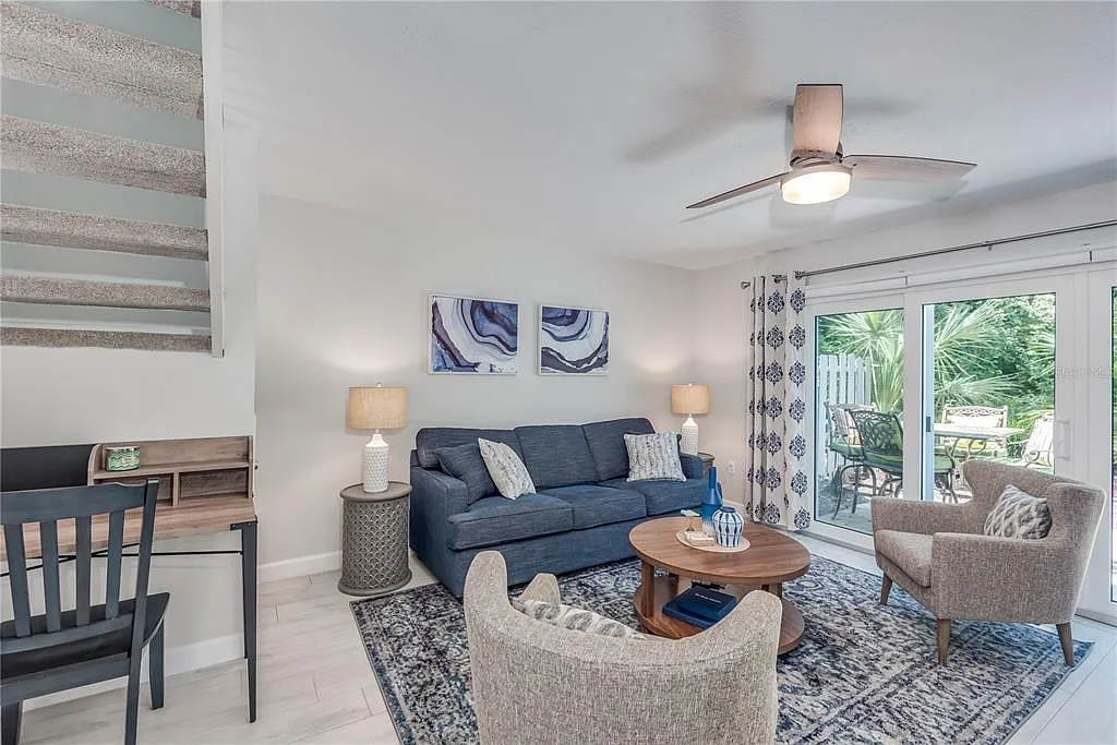 2 bed, 2.5 bath, 1160 sqft, $2,800 — Photo 3