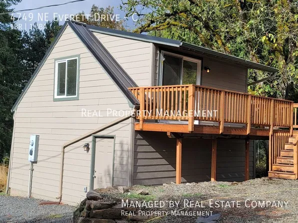 4749 NE Everett Dr, Camas, WA