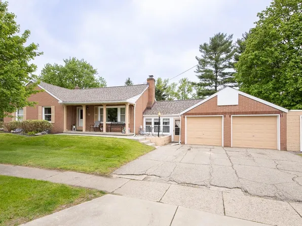 202 Park Ave, Holly, MI 48442