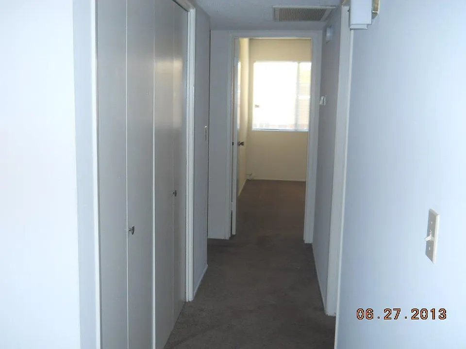 Building Photo 4