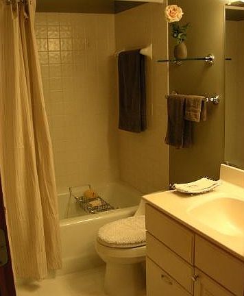 5th image of 1014 Westbrooke Way