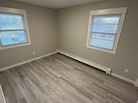 4th image of 800 13th St APT 7