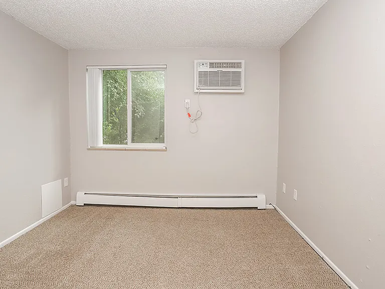 1280 Clayton St. Apartments — Photo 48