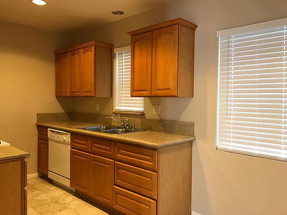 4th image of 1417 Rock Glen Ave APT B