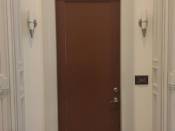 4th image of 1011 Chestnut St Unit 102E