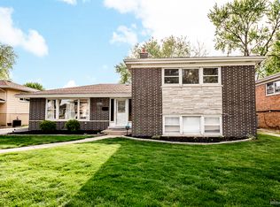 15318 Dobson Ave, South Holland, IL