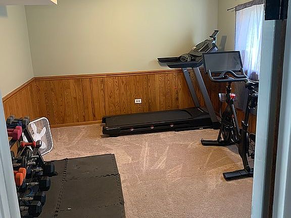 5th image of 6112 W 123rd St