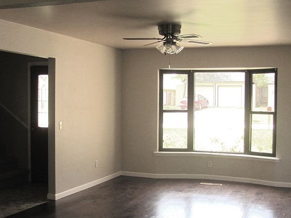 Living Area, real wood floor