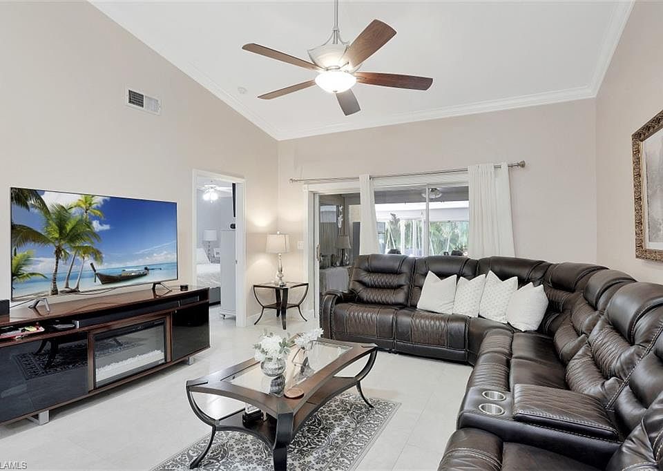 1st image of 609 Saint Andrews Blvd #112-1