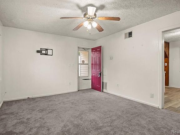 4th image of 31790 Arenac Ct