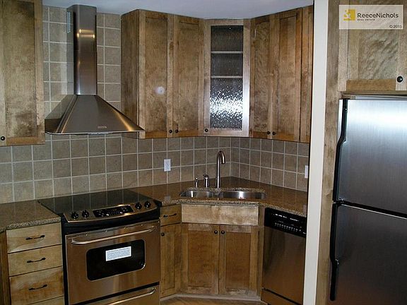 2nd image of 5006 Baltimore Ave APT 105
