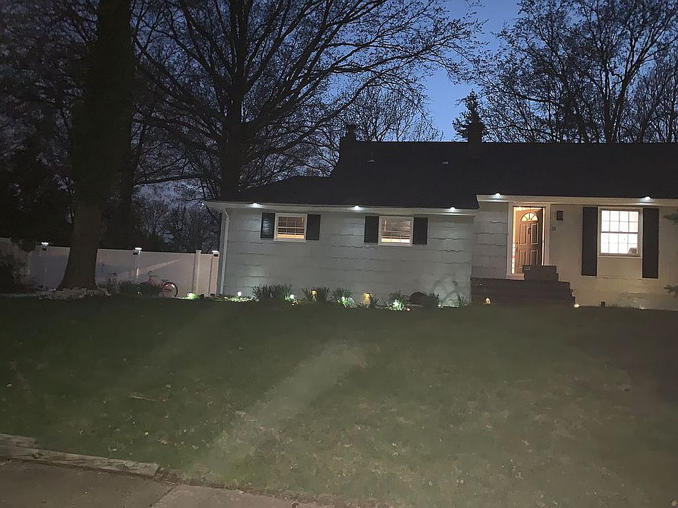 2nd image of 21 Deborah Dr