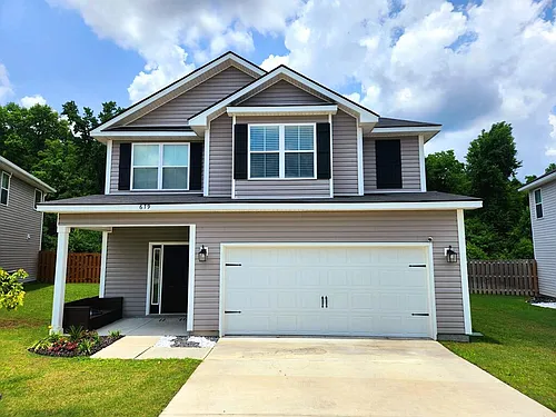 679 Fairview Cir Photo 1