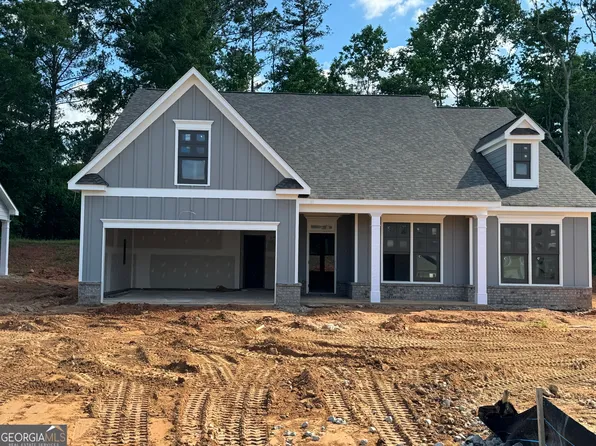 226 Dooly Dr #15, Statham, GA 30666