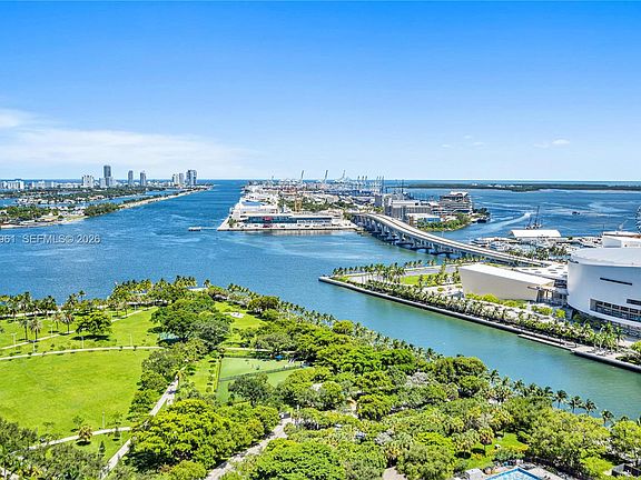 4th image of 1040 Biscayne Blvd APT 2603