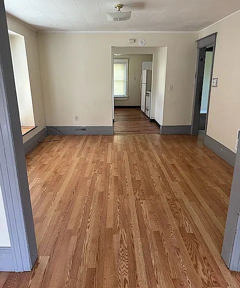 1st image of 921 Hudson Ave