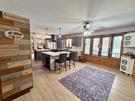 3rd image of 7242 King James Rd