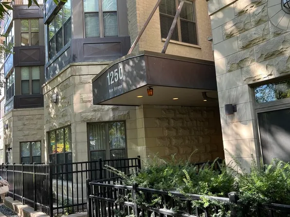 1250 S Indiana Ave APT 606, Chicago, IL 60605