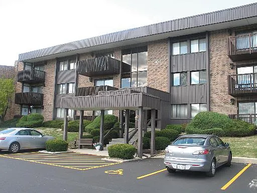 1420 Woodbridge Rd APT 1B photo 1