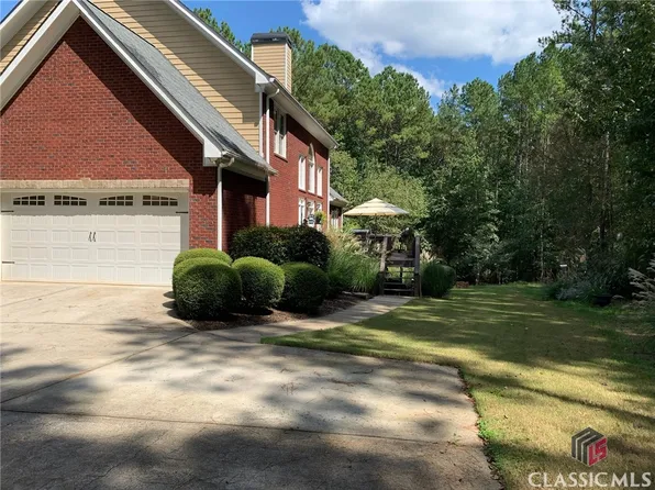 1110 Persimmon Creek Drive, Bishop, GA 30621