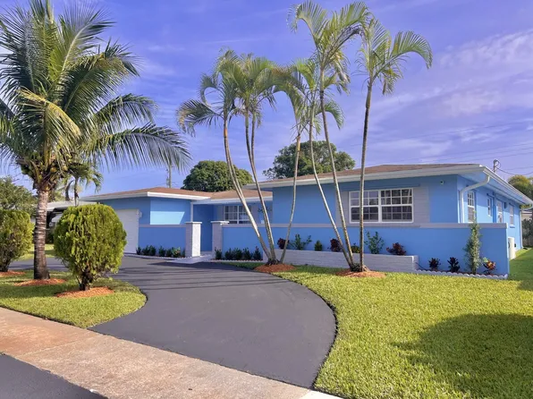 701 SW 71st Terrace, Pembroke Pines, FL 33023