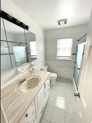 Rented by Luxury Apartments LIC | media 21