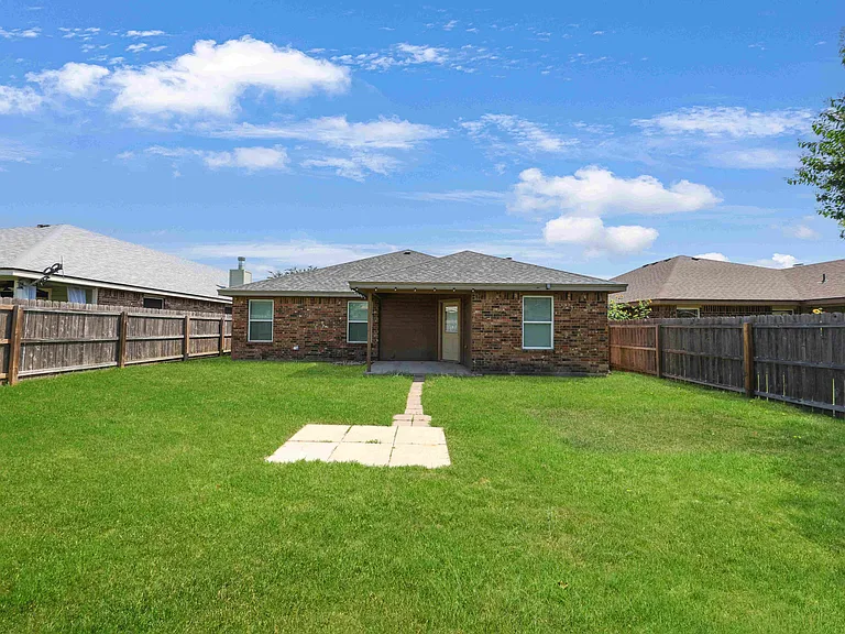 408 Bashaw Loop — Photo 19