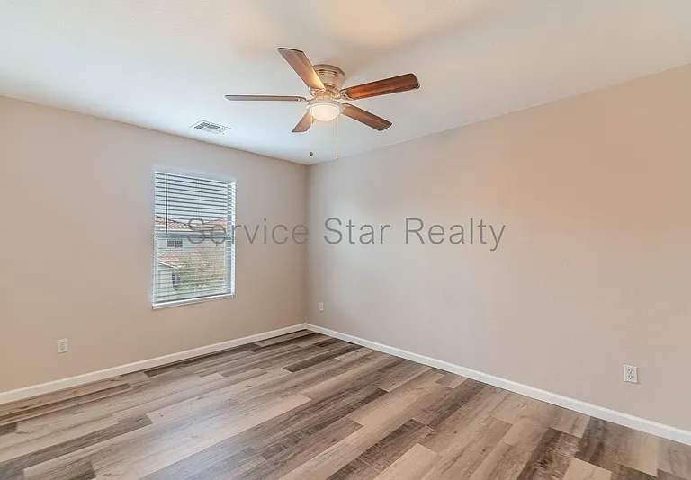 9425 W Wilshire Ave — Photo 18