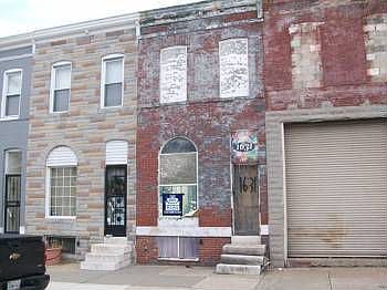 2nd image of 1631 N Washington St