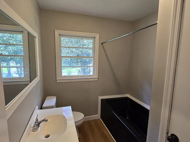 412 Beechwood Cir — Photo 6