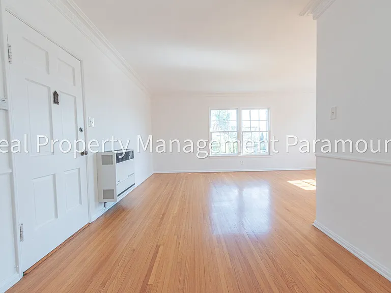 1460 S Orange Grove Ave — Photo 30