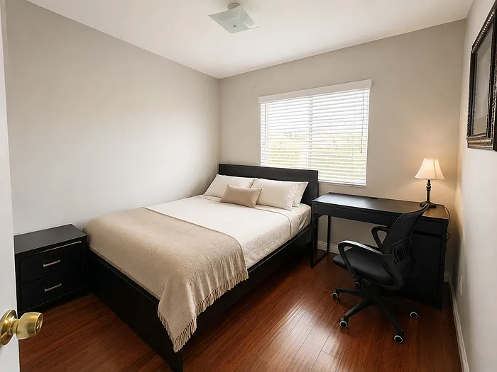 746 Geoffrey Ct #3 — Photo 2