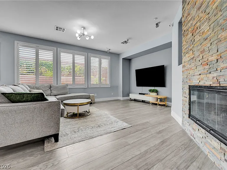 1289 Vietti St — Photo 30