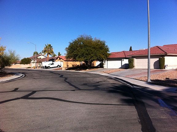 2nd image of 7951 Stone Wall Dr