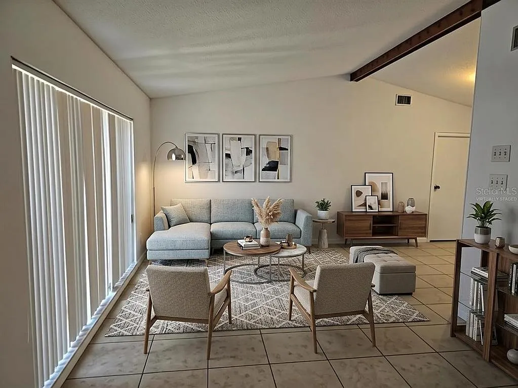 3 bed, 2.0 bath, 1539 sqft, $2,300 — Photo 3